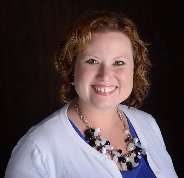 Headshot of Gina Shelton